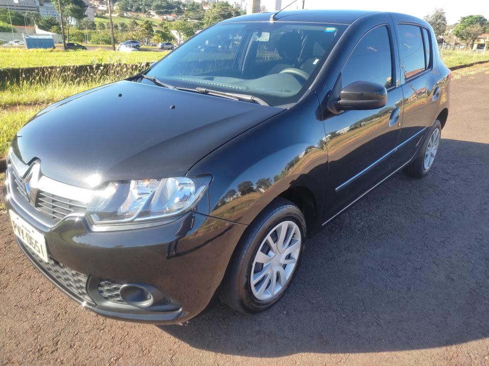 Vende Renault Sandero Expression 1.6 8V Flex Manual Cor Preta