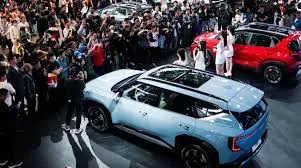 Salão de automóvel na China: veículos elétricos e carros voadores são destaque do primeiro dia