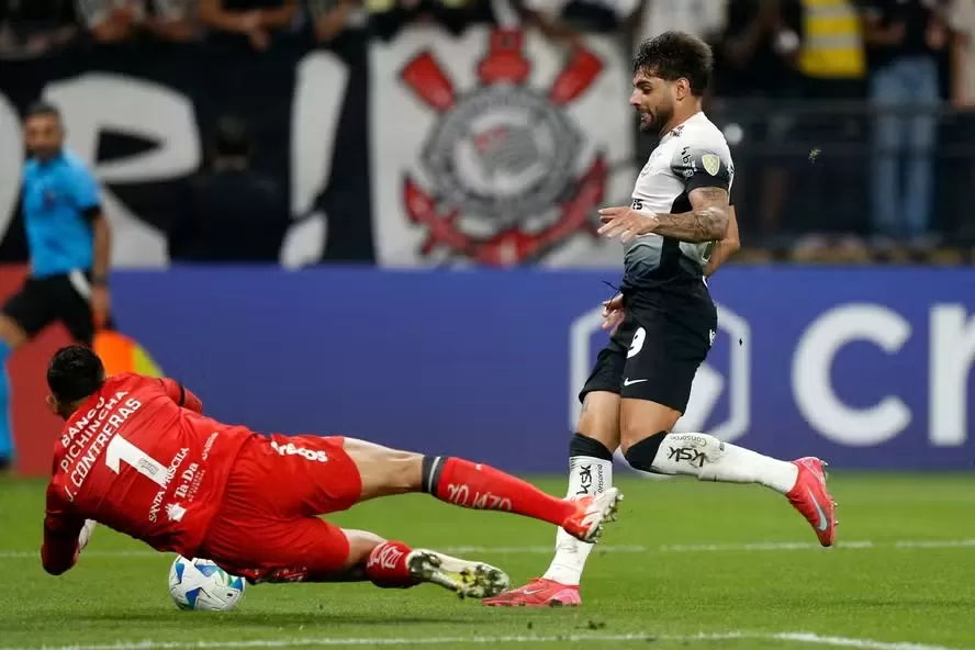 Corinthians só evitaria 'rombo' financeiro por queda na Libertadores na final da Sul-Americana.