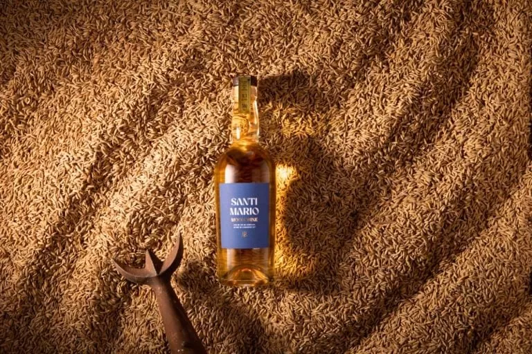 França Produz Sua Primeira Aguardente de Arroz.