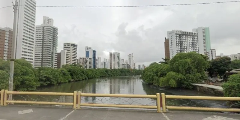 Chuva: Rio Capibaribe e mais dois atingem cota de alerta no Grande Recife.