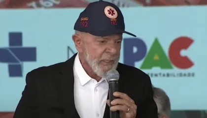 VÍDEO: Lula quer descobrir “ladrão que passou a mão no direito de comer ovo”.