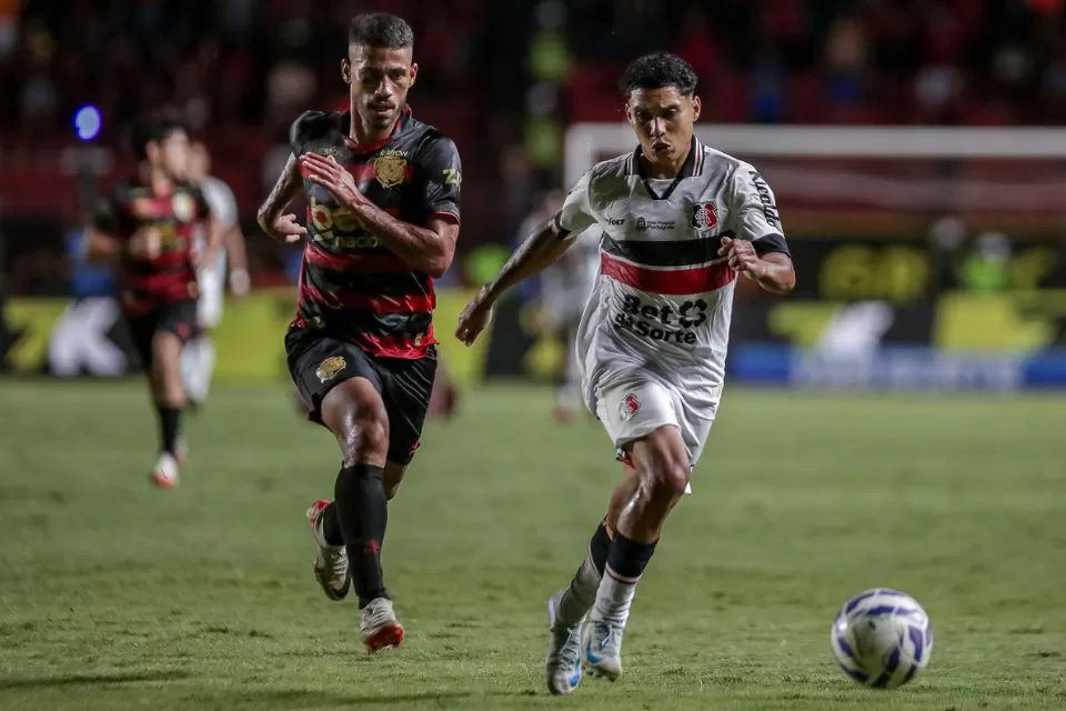 Santa Cruz x Sport: onde assistir, horário e escalações em jogo de volta da semifinal do Pernambucano.