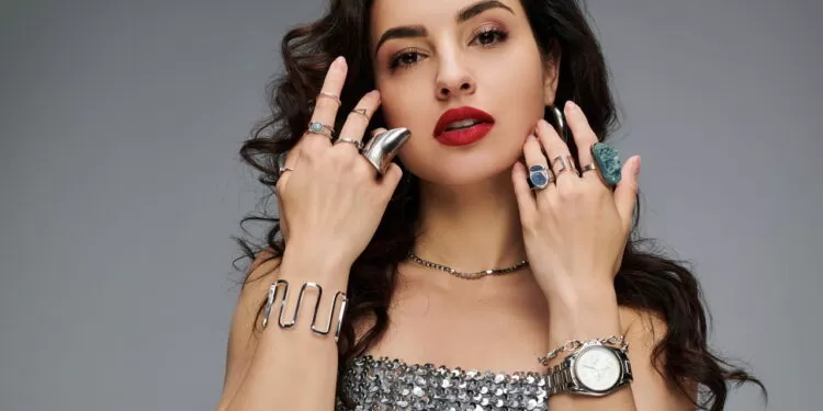 O que torna os acessórios de 2025 tão inovadores e desejados?.