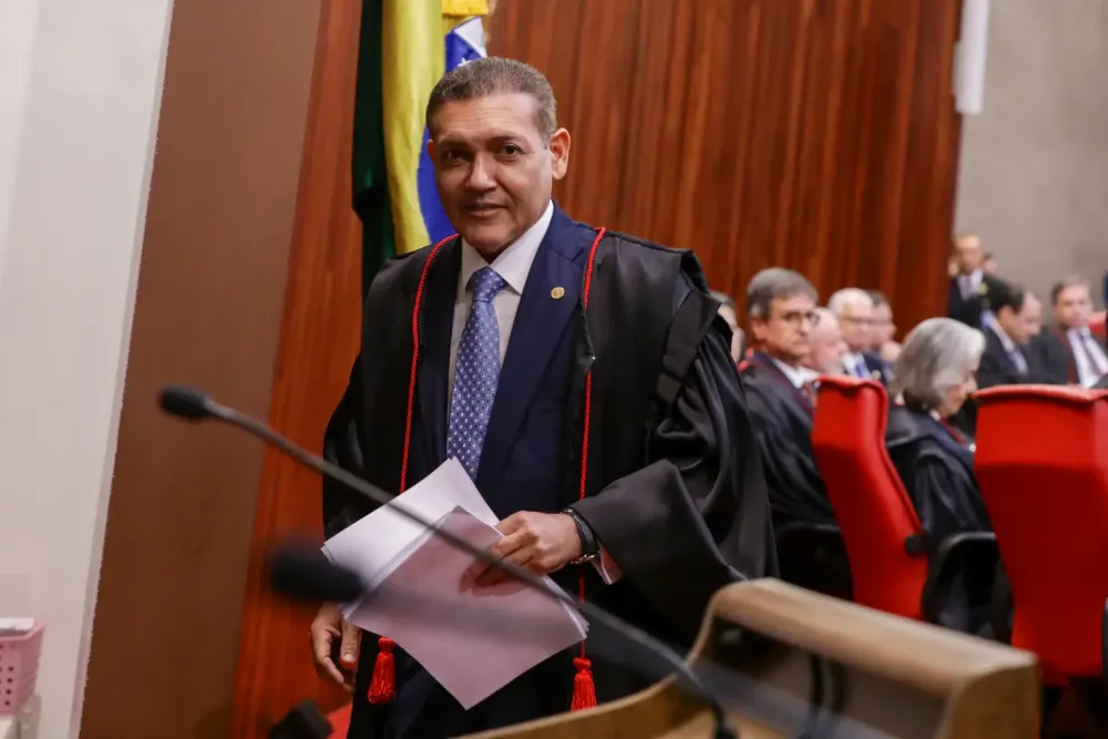 Festa de Nunes Marques tem uísque, ministro no palco e ingresso de R$ 800
