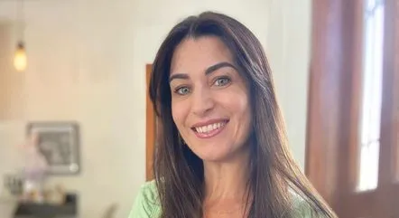 Influenciadora morre após realizar procedimento estético usando laser.