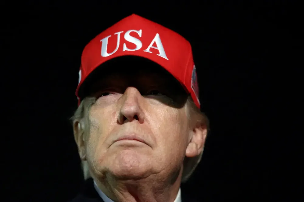 Trump recua de prazo e diz que não quer pressa em acordo com Irã