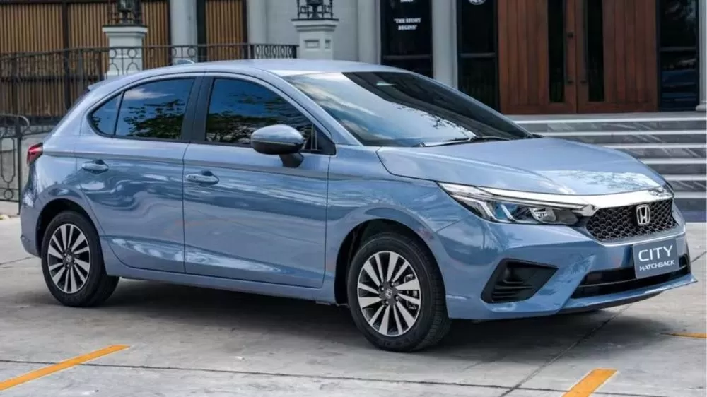 Honda City 2025 chega com design renovado e mais tecnologia.