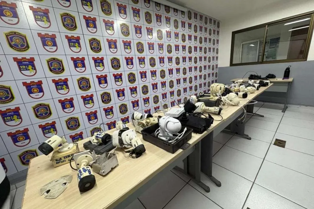 43 câmeras usadas por criminosos para monitorar polícia e rivais são apreendidas no Recife