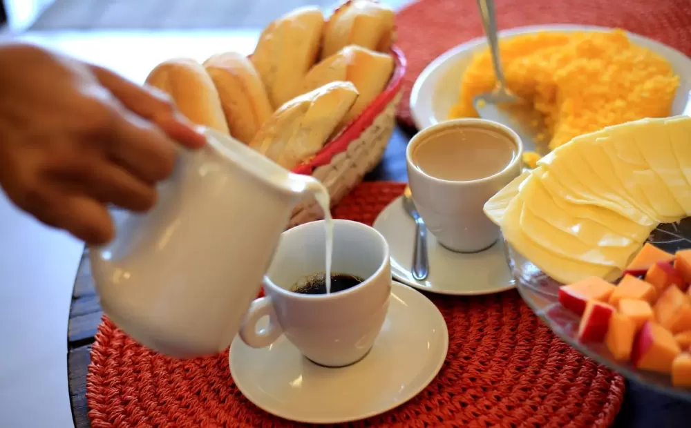 Café da manhã mais caro: entenda os motivos por trás da alta dos preços.