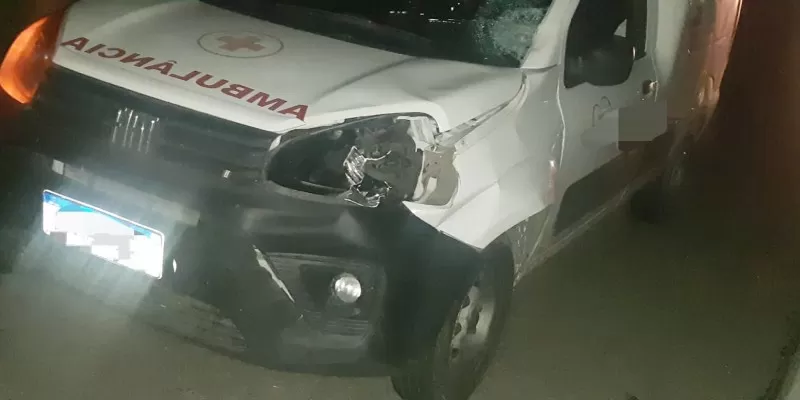 Mulher morre após ser atropelada por ambulância na BR-232, em Caruaru