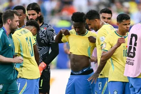 Pausa para hidratação na Copa do Mundo: saúde ou interesse comercial?