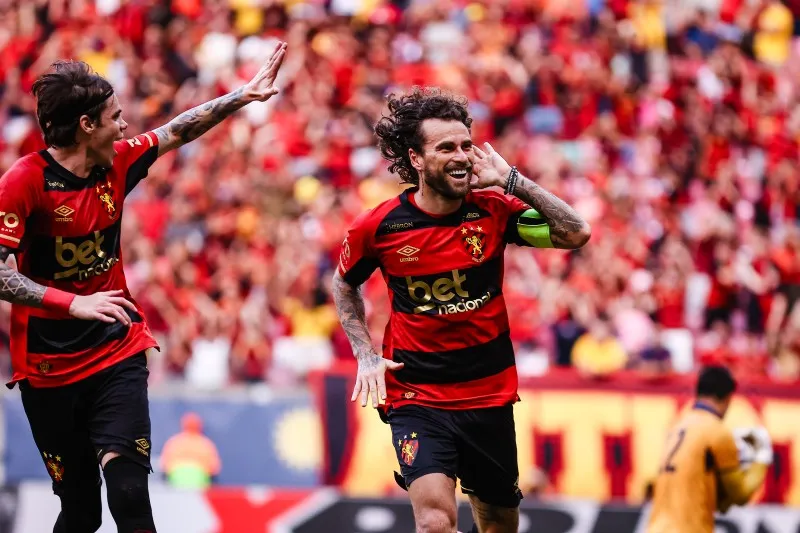 Sport leva susto na Arena, mas sai na frente na decisão do Pernambucano