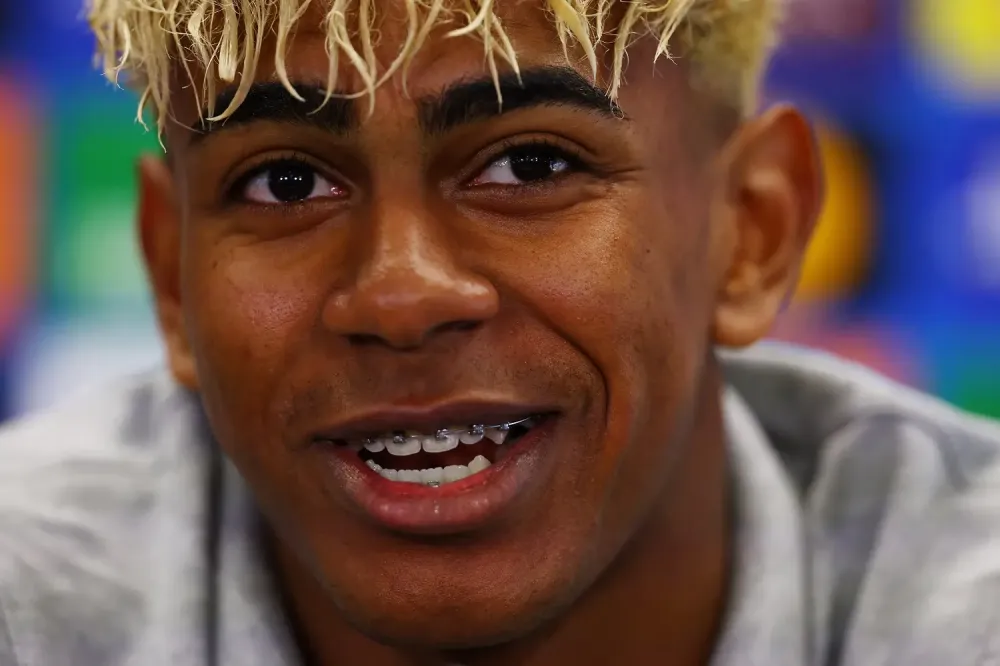 Yamal cita Neymar como ídolo e diz que Messi é o melhor da história: ‘Não há dúvidas’