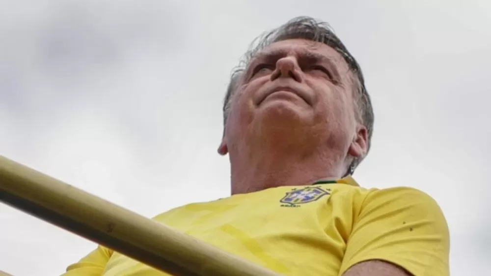 STF decide se torna réus Bolsonaro e 7 aliados denunciados pela PGR.