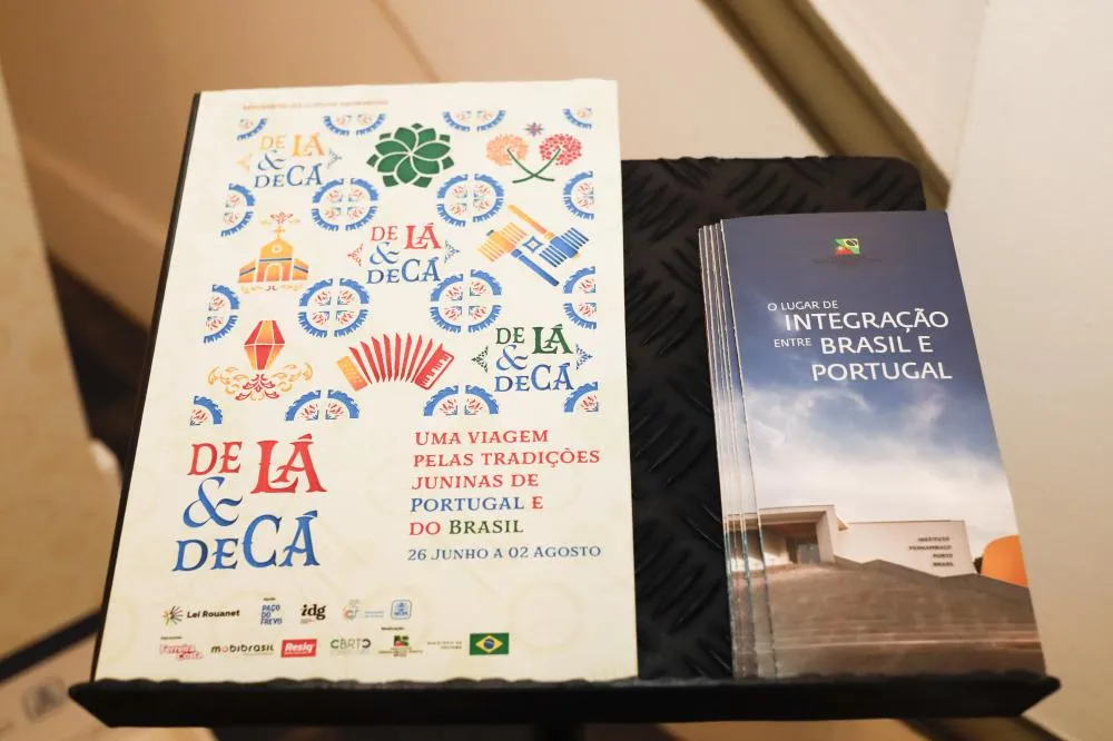 Férias no Paço do Frevo: exposição “De Lá e De Cá” convida famílias a conhecer as tradições juninas de Pernambuco e Portugal