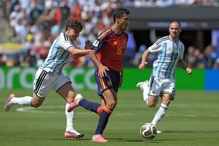 Por que Nike perdeu duas vezes para a Adidas com final entre Argentina e Espanha na Copa do Mundo