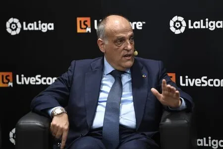 Presidente de LaLiga critica possível Copa do Mundo com 64 seleções e pede saída de Infantino