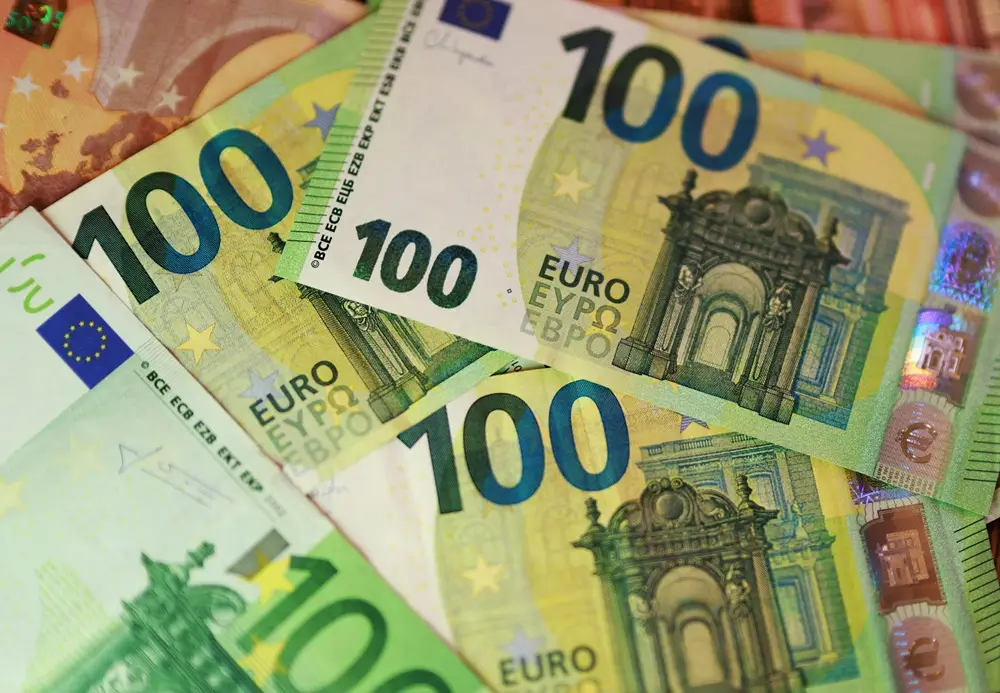PMI de serviços do euro avança a 51,7 em julho e supera prévia, diz S&P Global