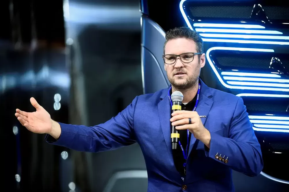 Fundador de montadora condenado por fraude diz que recebeu perdão de Trump nos EUA.