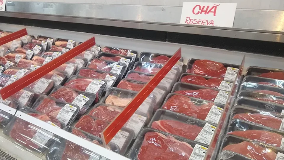 Carne mais barata; entenda por que os preços caíram.
