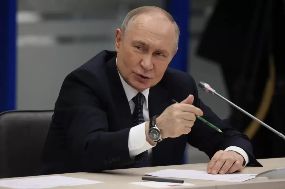 Putin testa limites de Trump sobre sanções impostas pela Europa contra a Rússia.