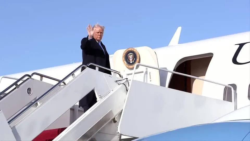 Governo Trump avisa Congresso dos EUA que está dissolvendo a USAID.