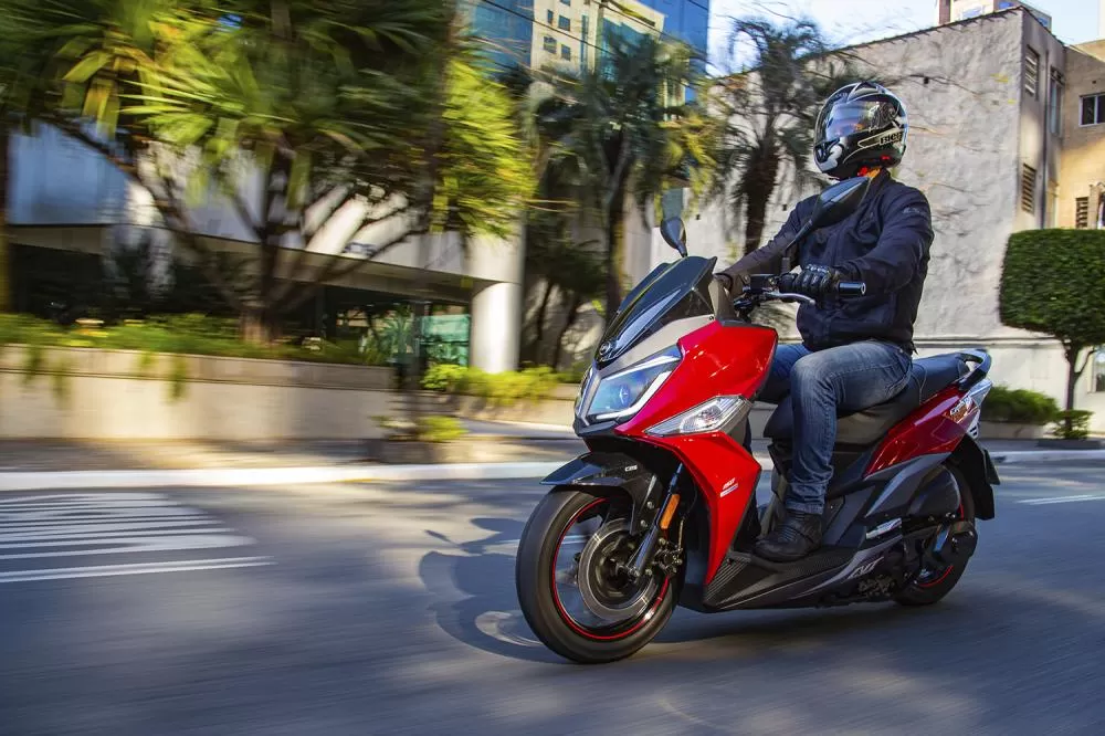 Novo visual e desempenho aprimorado, a Dafra anuncia a chegada da sua nova scooter.