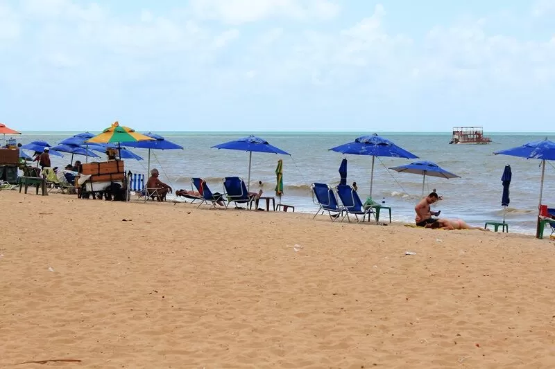 Paraíba tem seis trechos de praias impróprios para banho neste fim de semana.