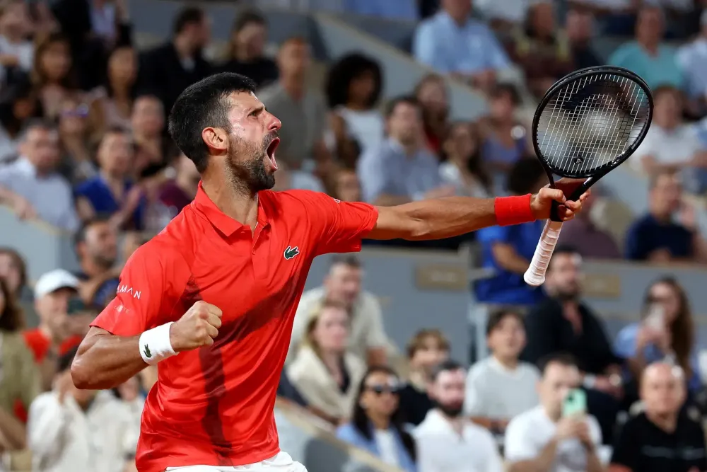 Novak Djokovic perde de 50º do mundo após mal estar
