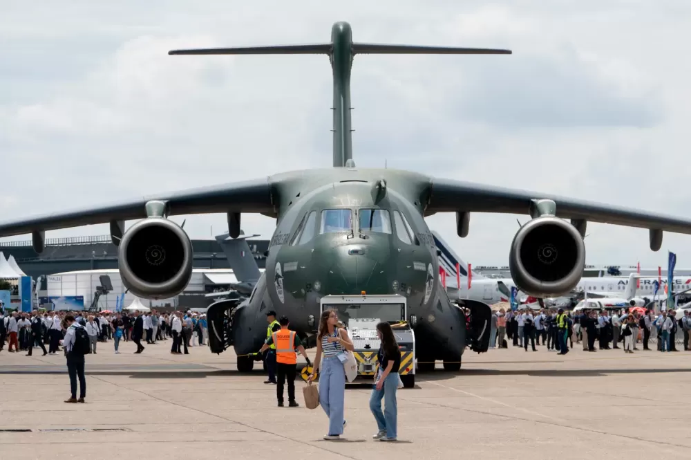 Suécia confirma compra de quatro aeronaves C-390 Millennium da Embraer.