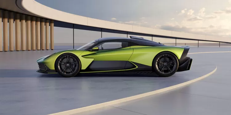 Aston Martin Valhalla estreia com produção limitada e preço milionário no Brasil.