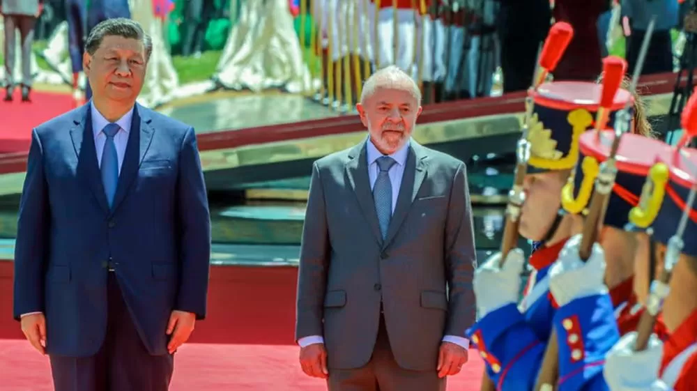 Frango e sorgo brasileiros podem ganhar com reação chinesa aos EUA.