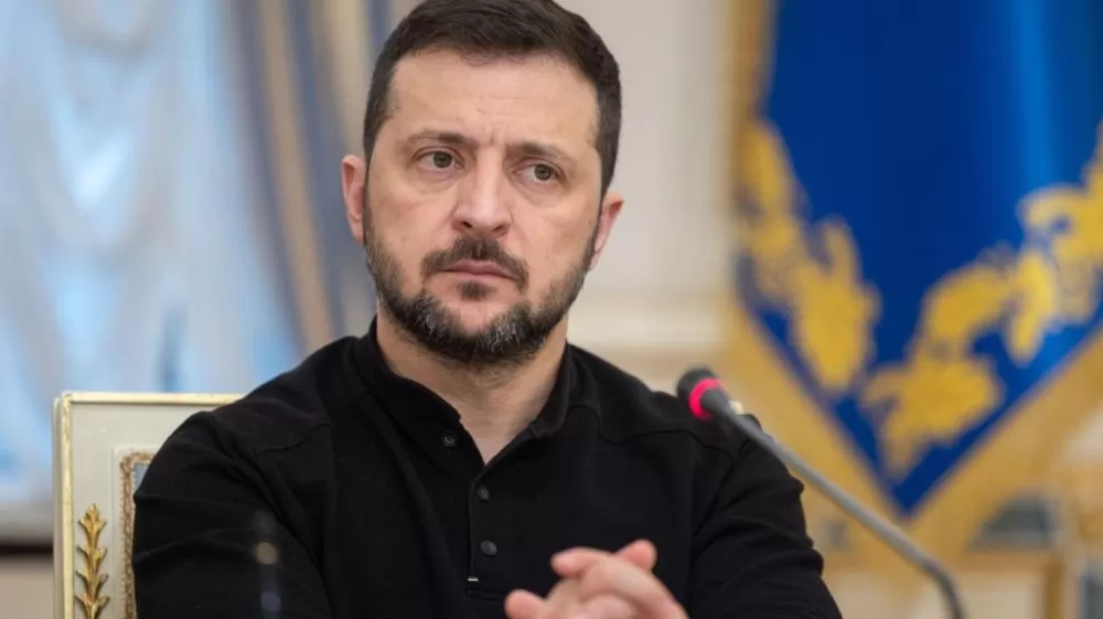 Zelensky critica “reação fraca” dos EUA após ataque russo matar crianças.