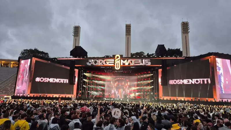 VÍDEO: César Menotti & Fabiano se destacam na turnê de 20 anos de Jorge e Mateus.