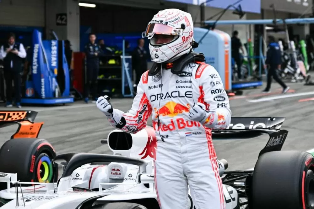 Verstappen supera McLarens e conquista pole do GP do Japão; Bortoleto larga em 17º.