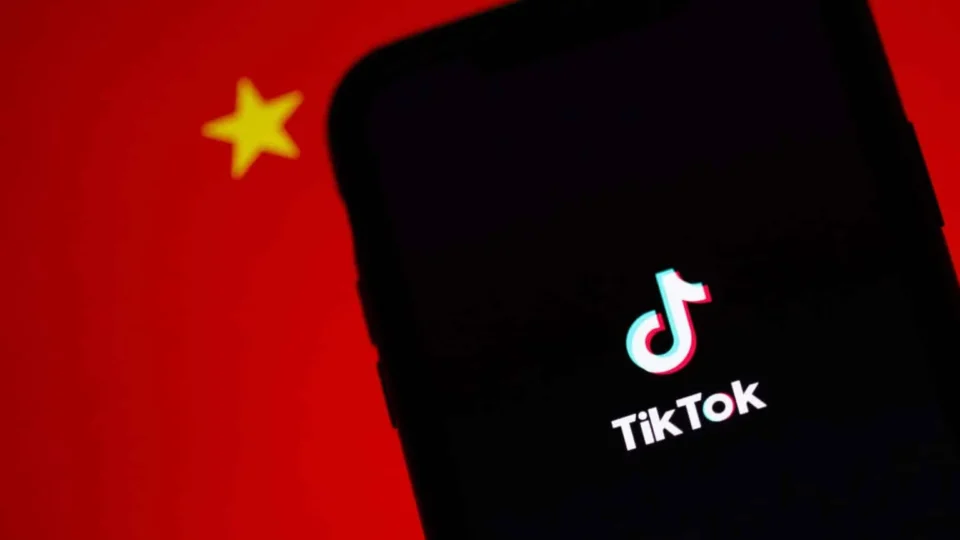 China desistiu de acordo sobre TikTok por causa das tarifas dos EUA, diz Trump.
