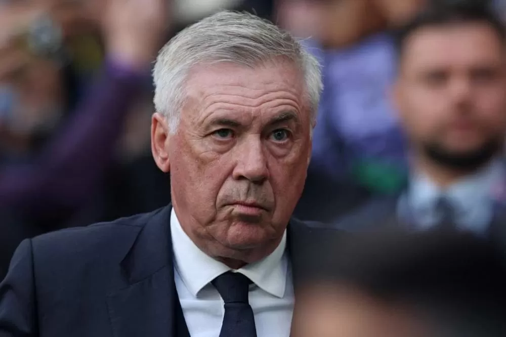 Ancelotti começa a 'balançar' no Real em meio a interesse da seleção brasileira, diz jornal.