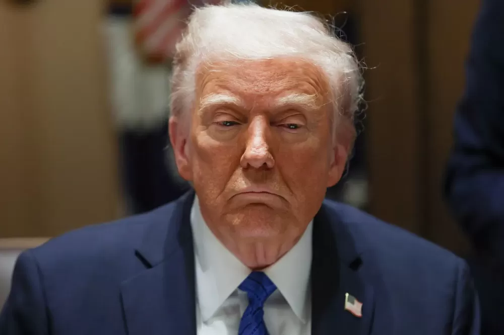 Suprema Corte dos EUA apoia Trump no caso de deportações sob lei de 1798.