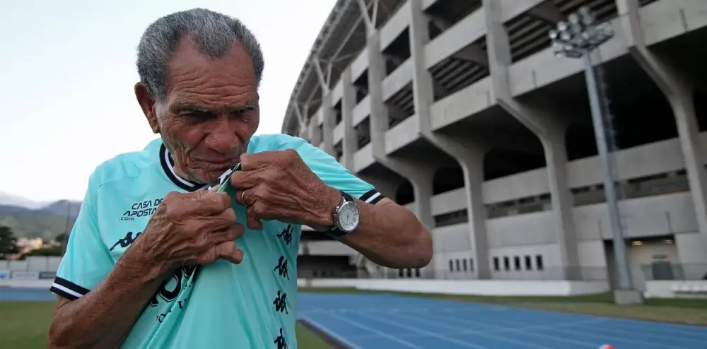 Morre ex-goleiro Manga, ídolo do Botafogo e titular da seleção na Copa de 1966.