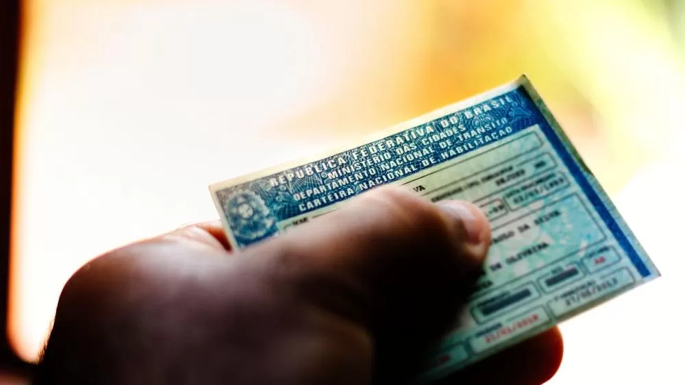 Golpe da CNH volta a crescer e preocupa motoristas em todo o país.