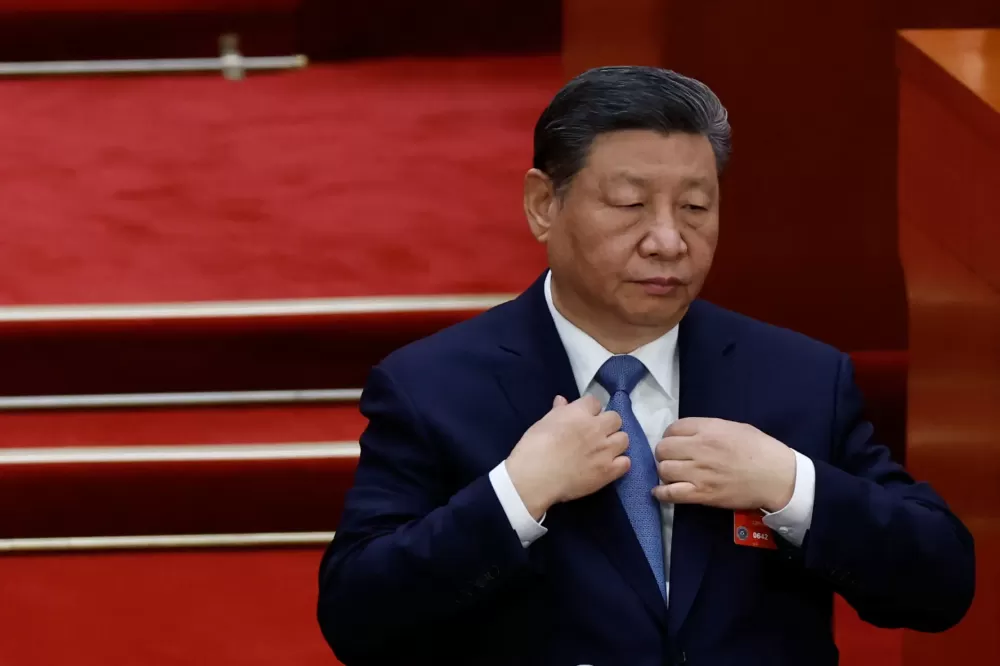 China busca estreitar laços com vizinhos para reduzir impacto de tarifas dos EUA.