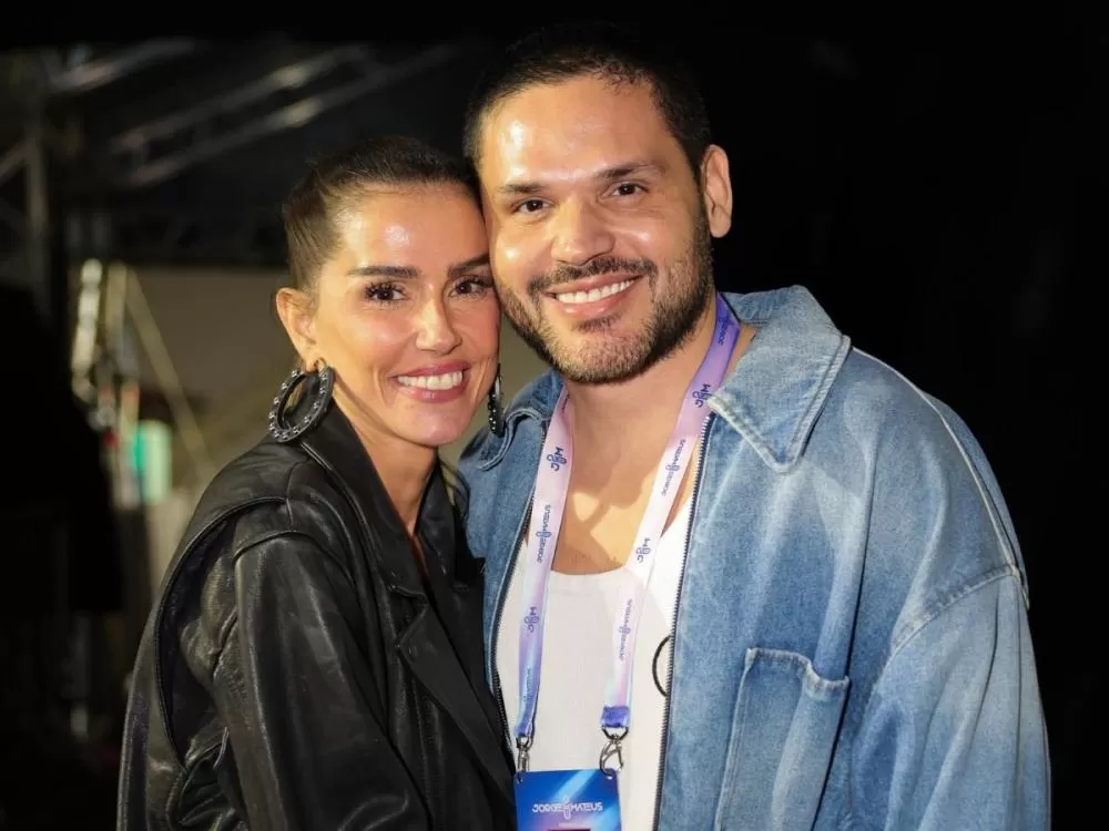 Deborah Secco fala pela 1ª vez sobre namoro com Dudu Borges: “Felicidade”.