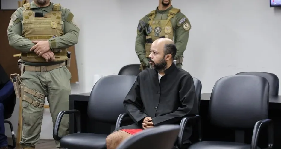 Serial Killer de AL é condenado a mais de 37 anos de prisão por matar e tentar assassinar jovem.