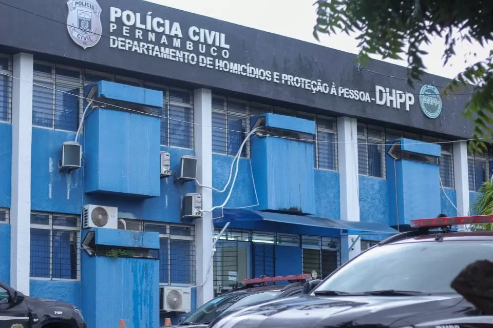 Vendedor de macaxeira de 70 anos é morto a tiros na sua própria casa, em Olinda; alvo do crime era o seu neto.