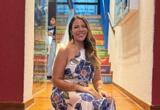 Mani Reggo, ex de Davi Brito, estaria vivendo romance com cantor famoso.