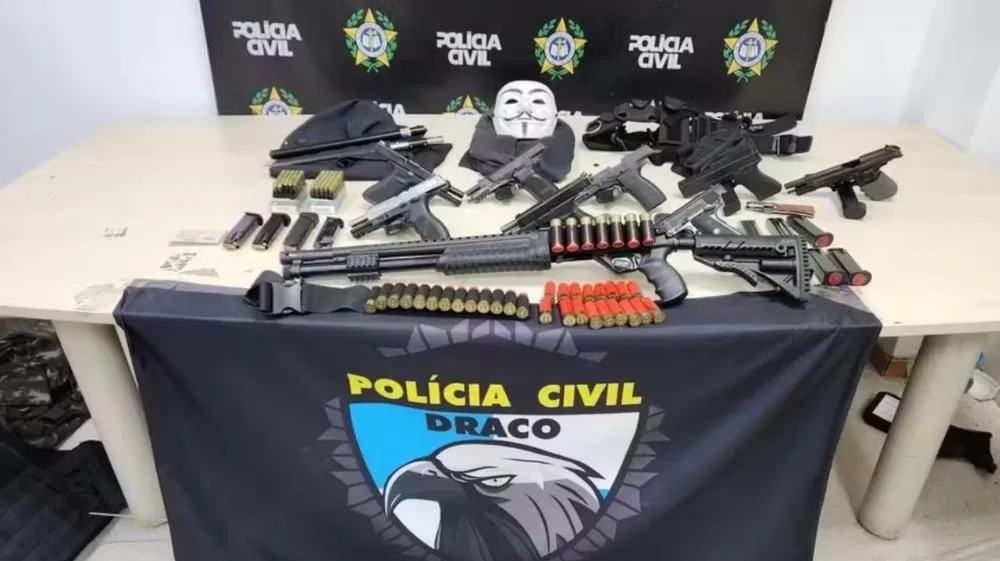 Milicianos são presos durante festa de aniversário em Duque de Caxias.