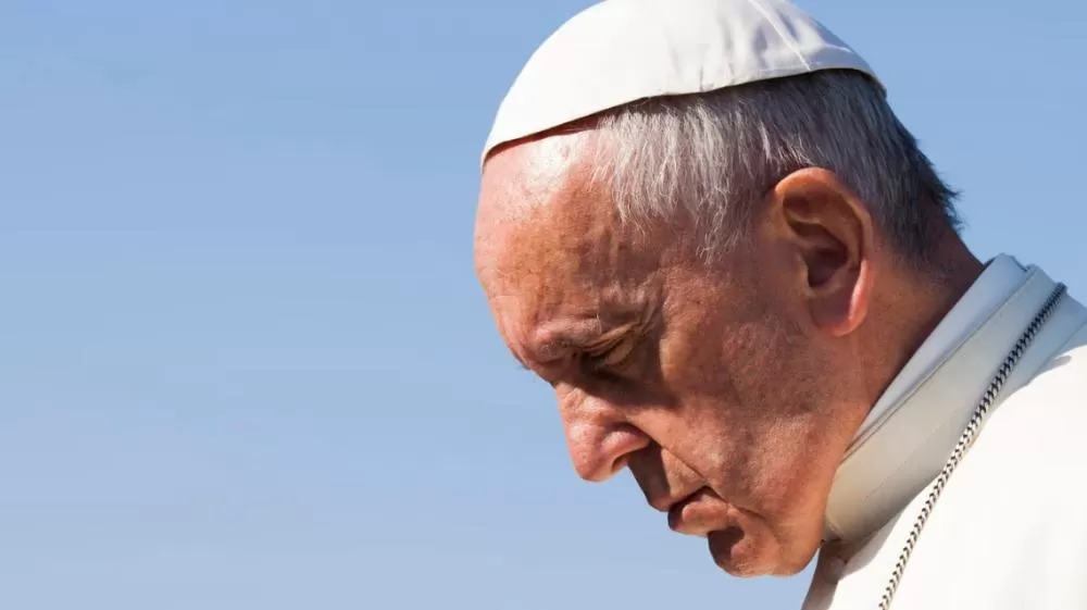 Vaticano volta a atualizar o estado de saúde do Papa Francisco.