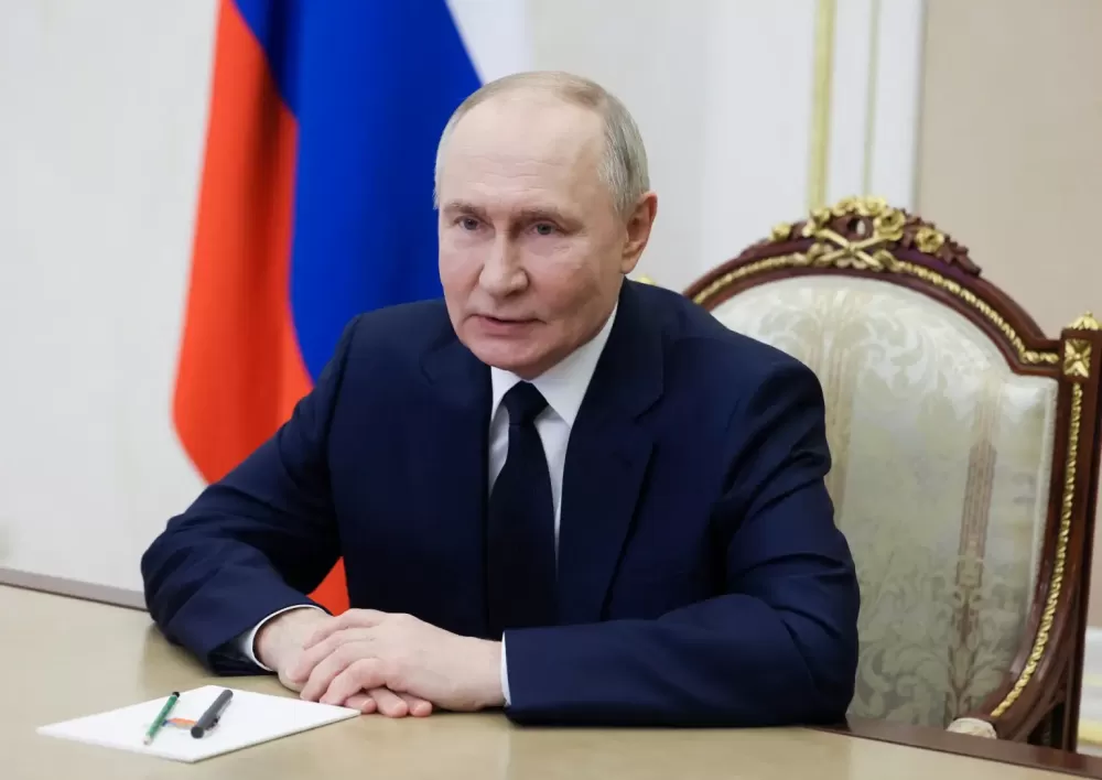 Rússia e China têm “planos grandiosos” para cooperação espacial, diz Putin.