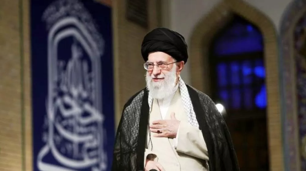 Irã “não está longe” de ter bomba nuclear, diz chefe de agência.